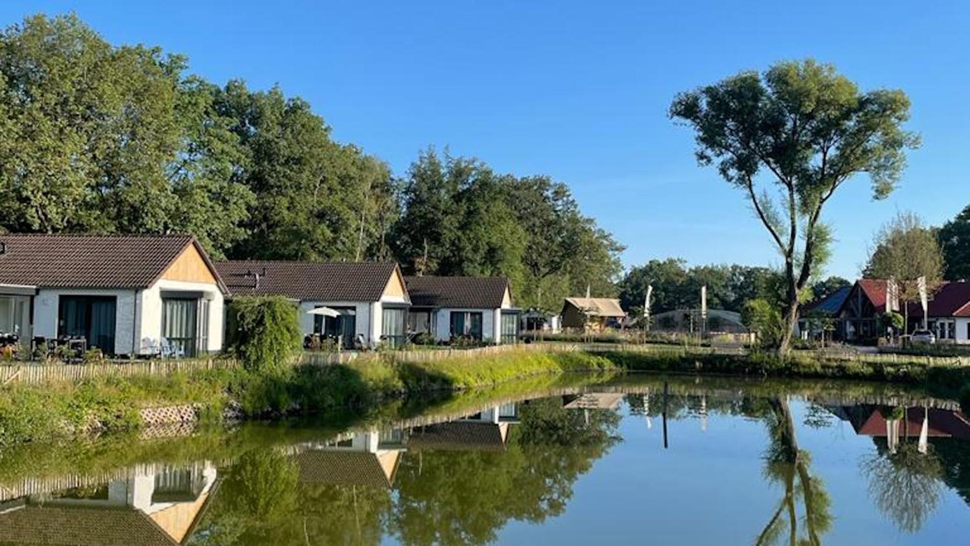 Papillon Country Resort Denekamp Exteriör bild
